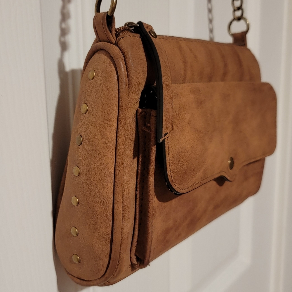 Tan studded crossbody - Picture 3 of 8